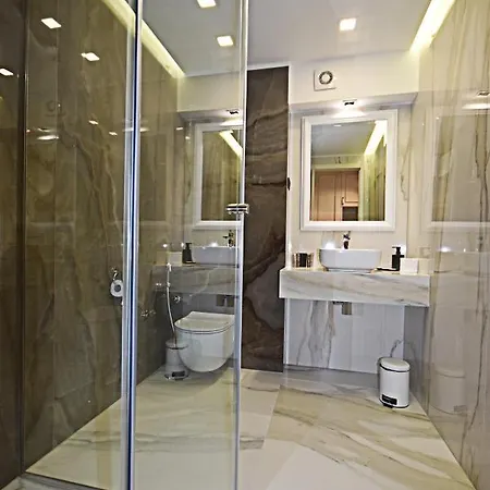 Boutique Bristol Hotel 4*