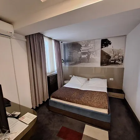 Boutique Bristol Отель Сараево