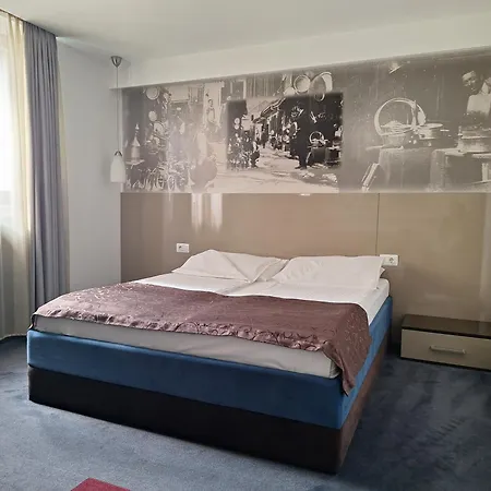 Boutique Bristol Отель