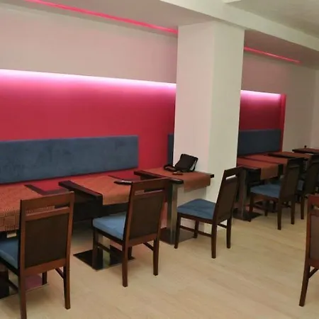 Boutique Bristol Hotel