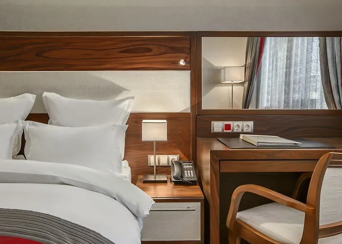 Hotel Boutique Bristol 4*