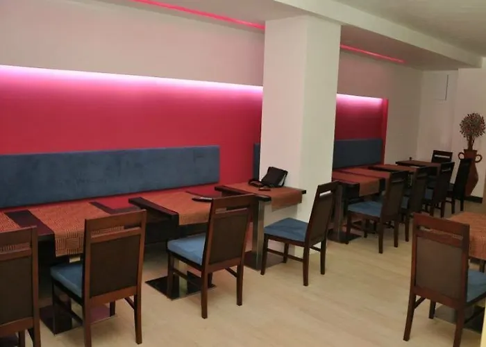 Boutique Bristol Hotel